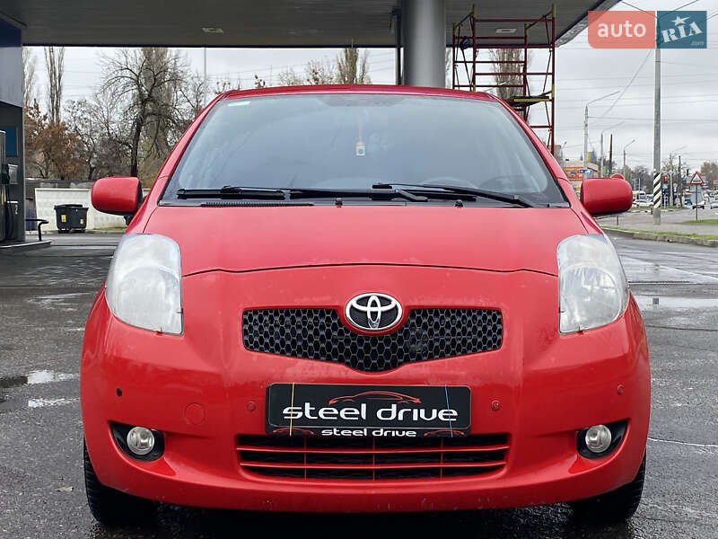 Хэтчбек Toyota Yaris 2008 в Николаеве
