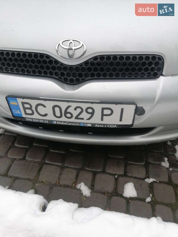 Хэтчбек Toyota Yaris 1999 в Львове