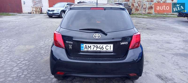 Хэтчбек Toyota Yaris 2014 в Житомире фото 6 Хэтчбек Toyota Yaris 2014 в Житомире