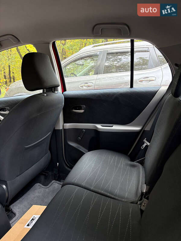 Хэтчбек Toyota Yaris 2008 в Днепре фото 6 Хэтчбек Toyota Yaris 2008 в Днепре