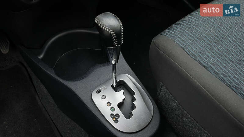 Хэтчбек Toyota Yaris 2011 в Житомире