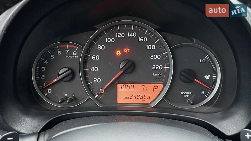 Хэтчбек Toyota Yaris 2011 в Житомире