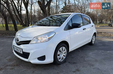 Хэтчбек Toyota Yaris 2012 в Киеве