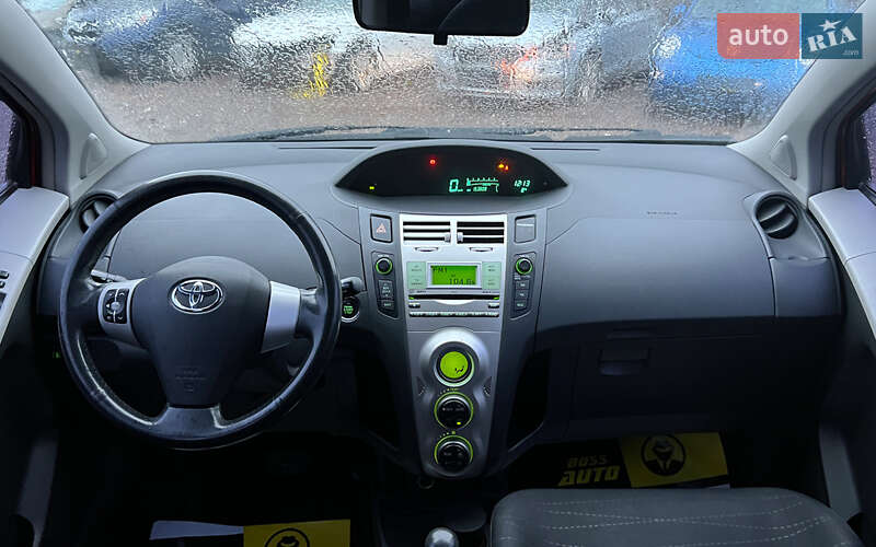 Хэтчбек Toyota Yaris 2007 в Львове