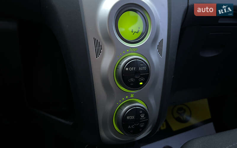 Хэтчбек Toyota Yaris 2007 в Львове