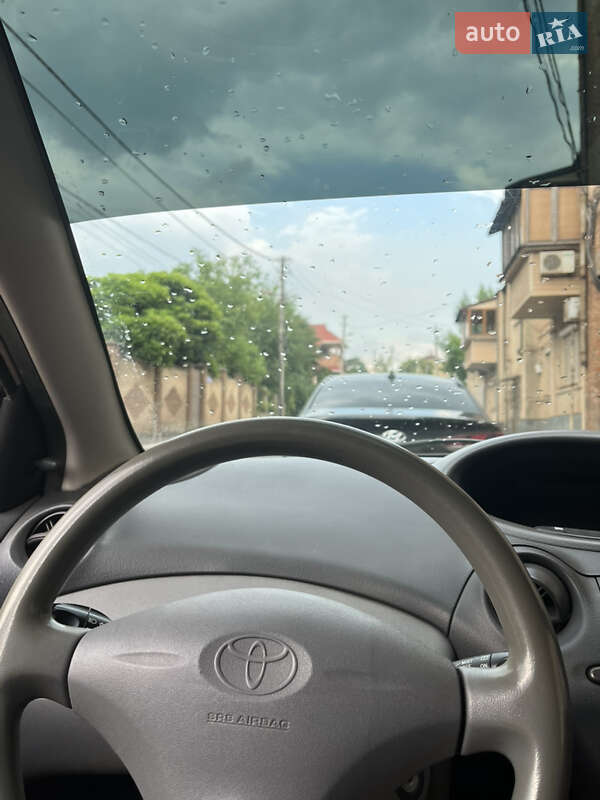 Хэтчбек Toyota Yaris 1999 в Кривом Роге фото 10 Хэтчбек Toyota Yaris 1999 в Кривом Роге