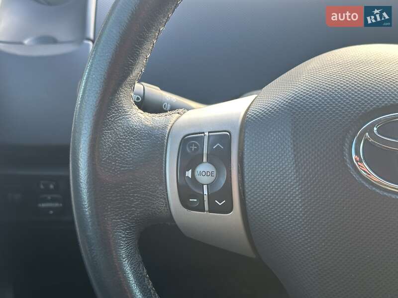 Хэтчбек Toyota Yaris 2008 в Киеве фото 17 Хэтчбек Toyota Yaris 2008 в Киеве