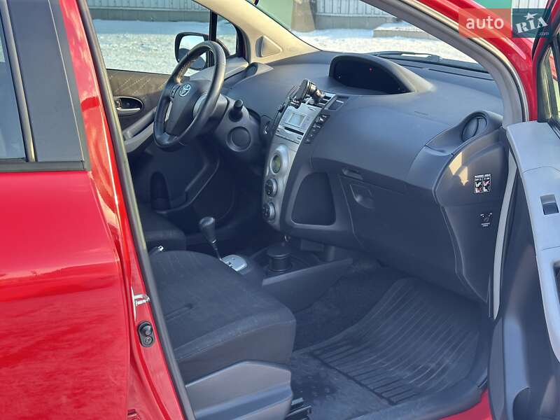 Хэтчбек Toyota Yaris 2008 в Киеве фото 23 Хэтчбек Toyota Yaris 2008 в Киеве
