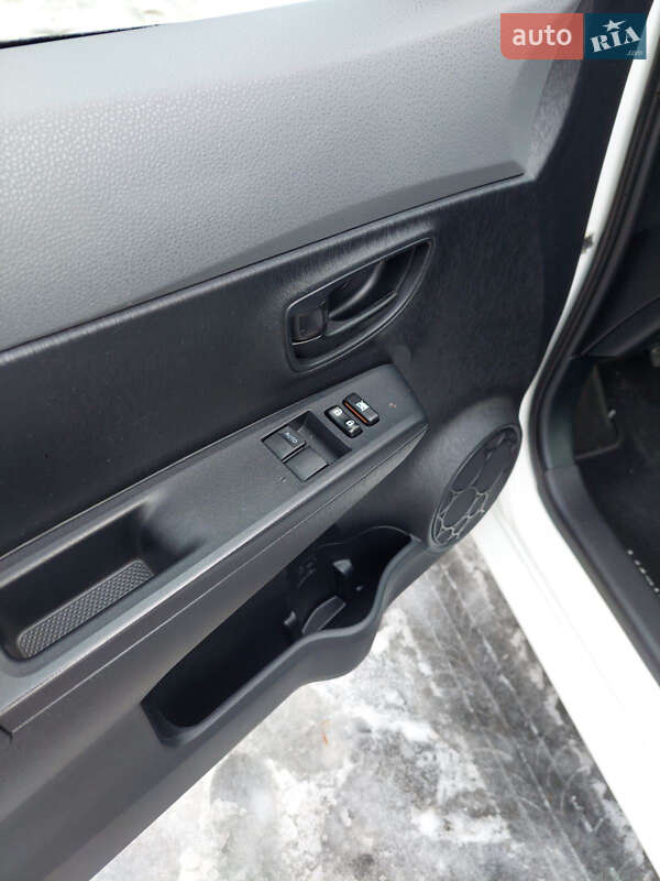 Хетчбек Toyota Yaris 2012 в Кременчуці