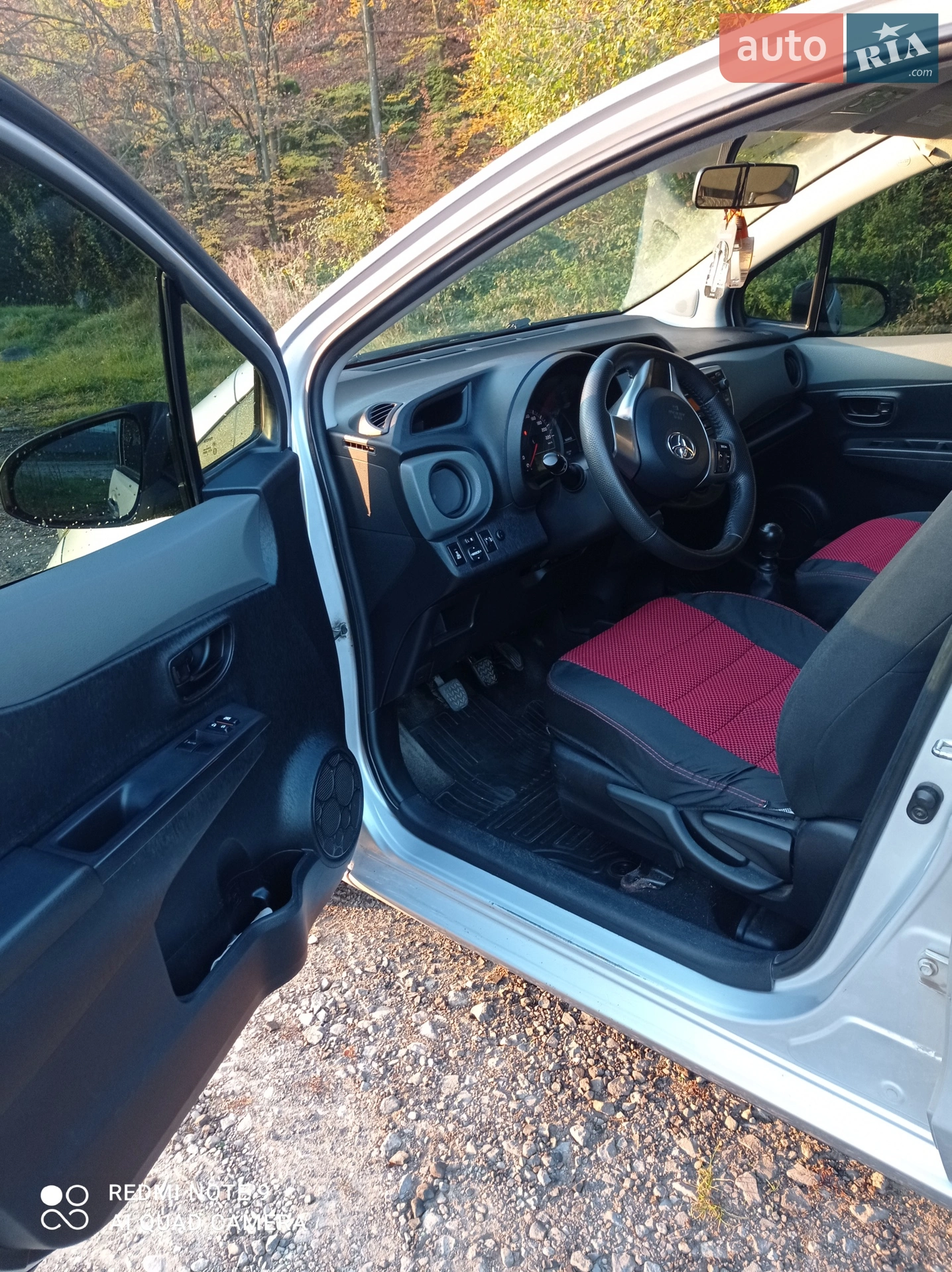 2012 Toyota Yaris - мініатюра 9