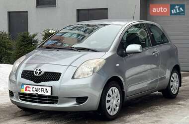 Хэтчбек Toyota Yaris 2006 в Львове