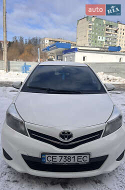Хетчбек Toyota Yaris 2011 в Чернівцях
