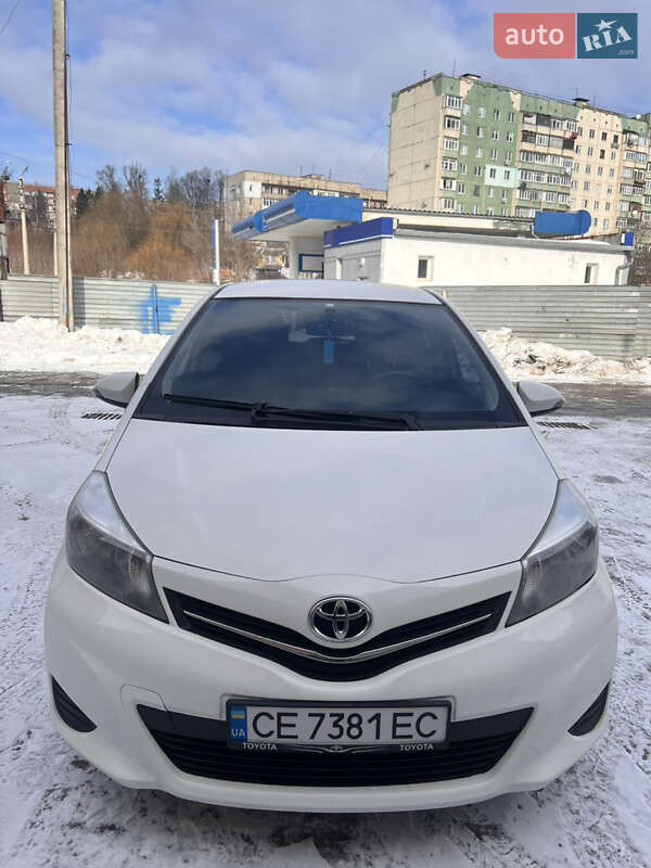 Toyota Yaris 2011