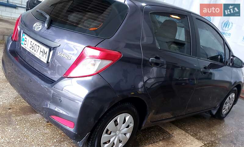 Хэтчбек Toyota Yaris 2013 в Полтаве