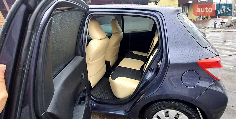 Хэтчбек Toyota Yaris 2013 в Полтаве