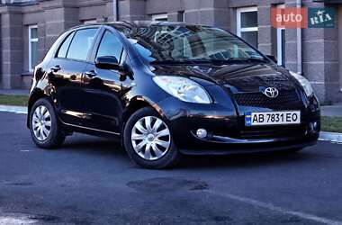 Хэтчбек Toyota Yaris 2008 в Виннице