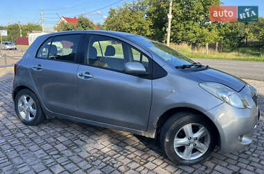 Хэтчбек Toyota Yaris 2006 в Львове