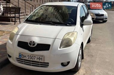 Хэтчбек Toyota Yaris 2007 в Одессе