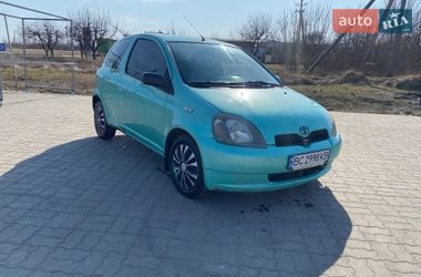 Хэтчбек Toyota Yaris 2000 в Радехове