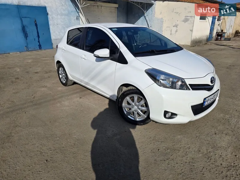 Toyota Yaris 2013