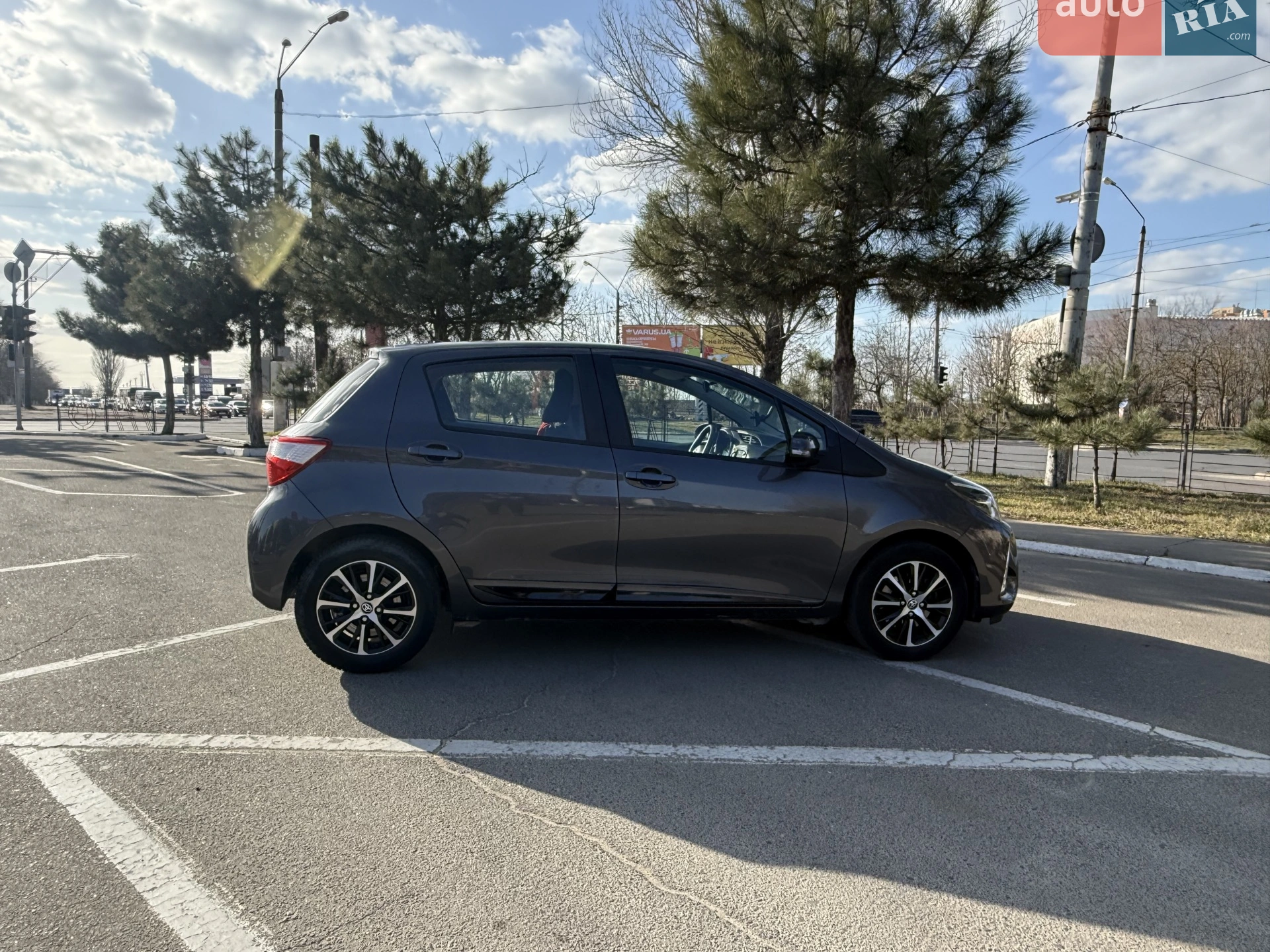 2018 Toyota Yaris - мініатюра 10