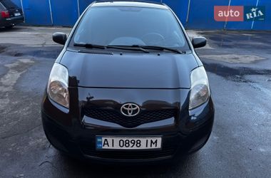 Хэтчбек Toyota Yaris 2009 в Киеве