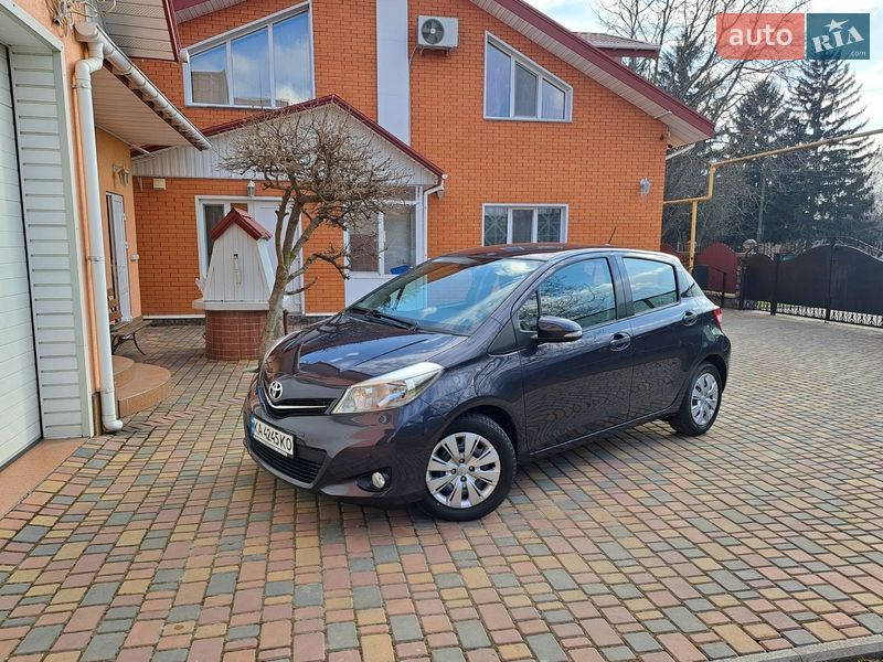 Toyota Yaris 2012