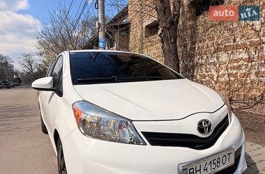 Хэтчбек Toyota Yaris 2012 в Одессе