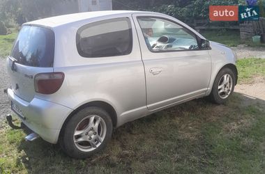 Хэтчбек Toyota Yaris 2000 в Львове