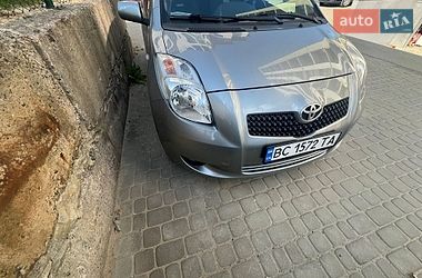 Хетчбек Toyota Yaris 2008 в Львові