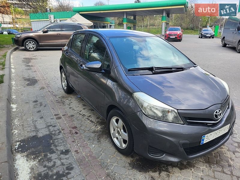 Toyota Yaris 2012