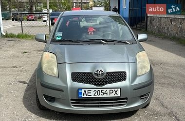 Хетчбек Toyota Yaris 2007 в Дніпрі