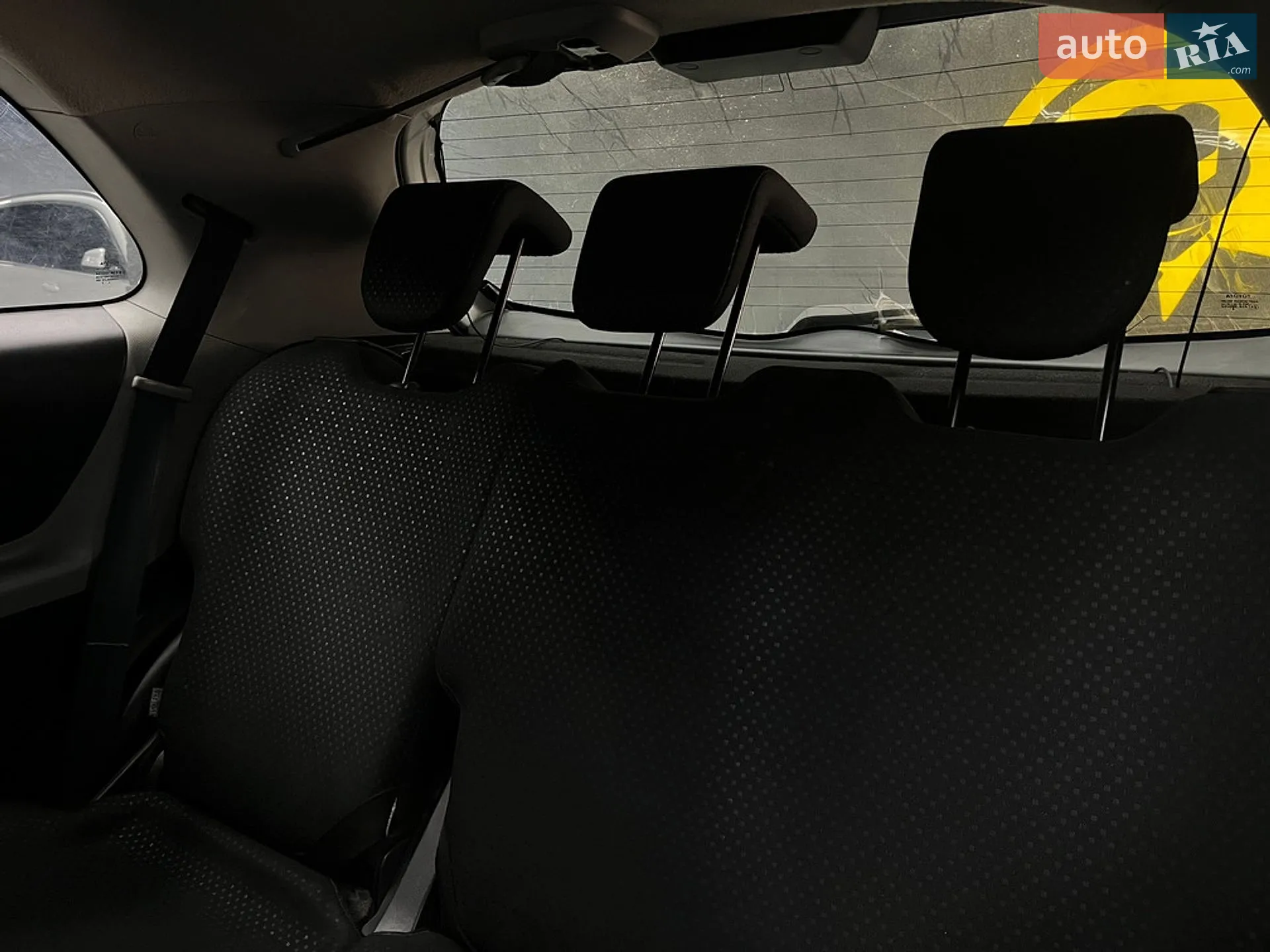 2010 Toyota Yaris - мініатюра 20