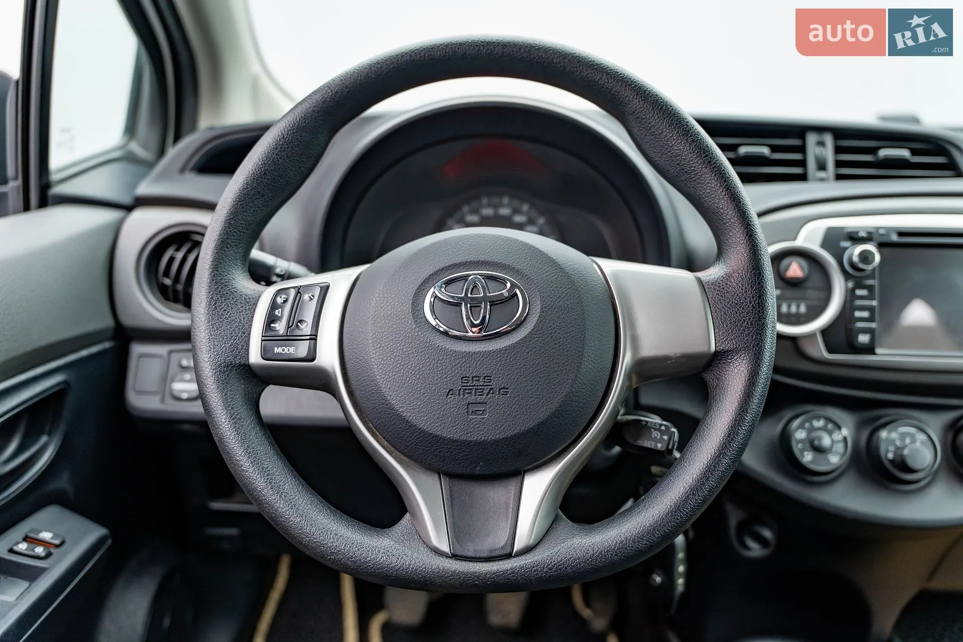 2012 Toyota Yaris - мініатюра 13