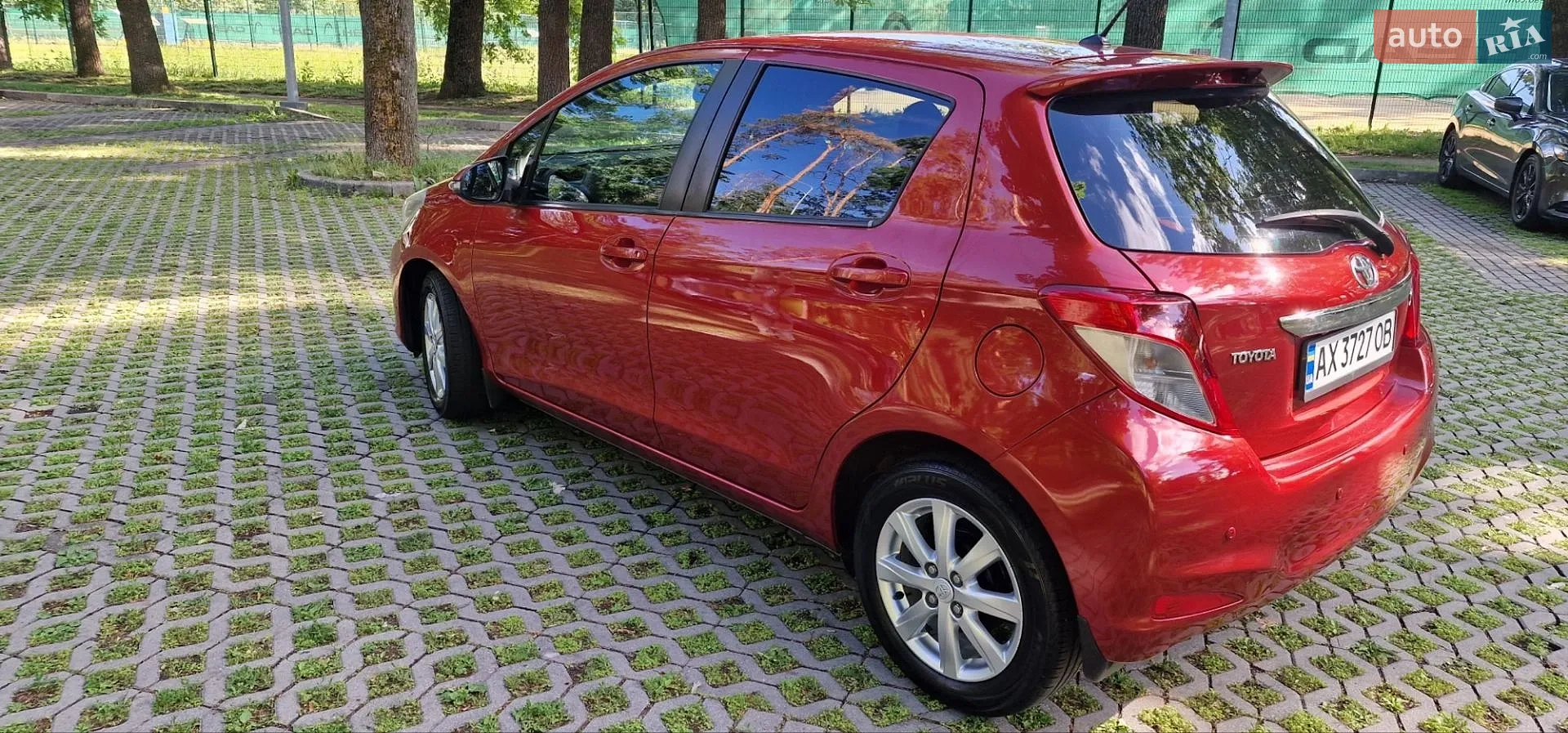 2012 Toyota Yaris - мініатюра 11