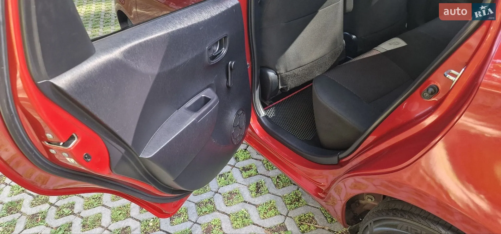 2012 Toyota Yaris - мініатюра 34
