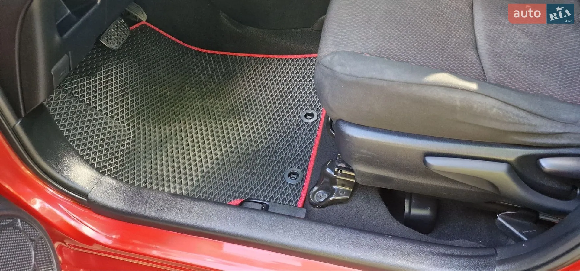 2012 Toyota Yaris - мініатюра 42