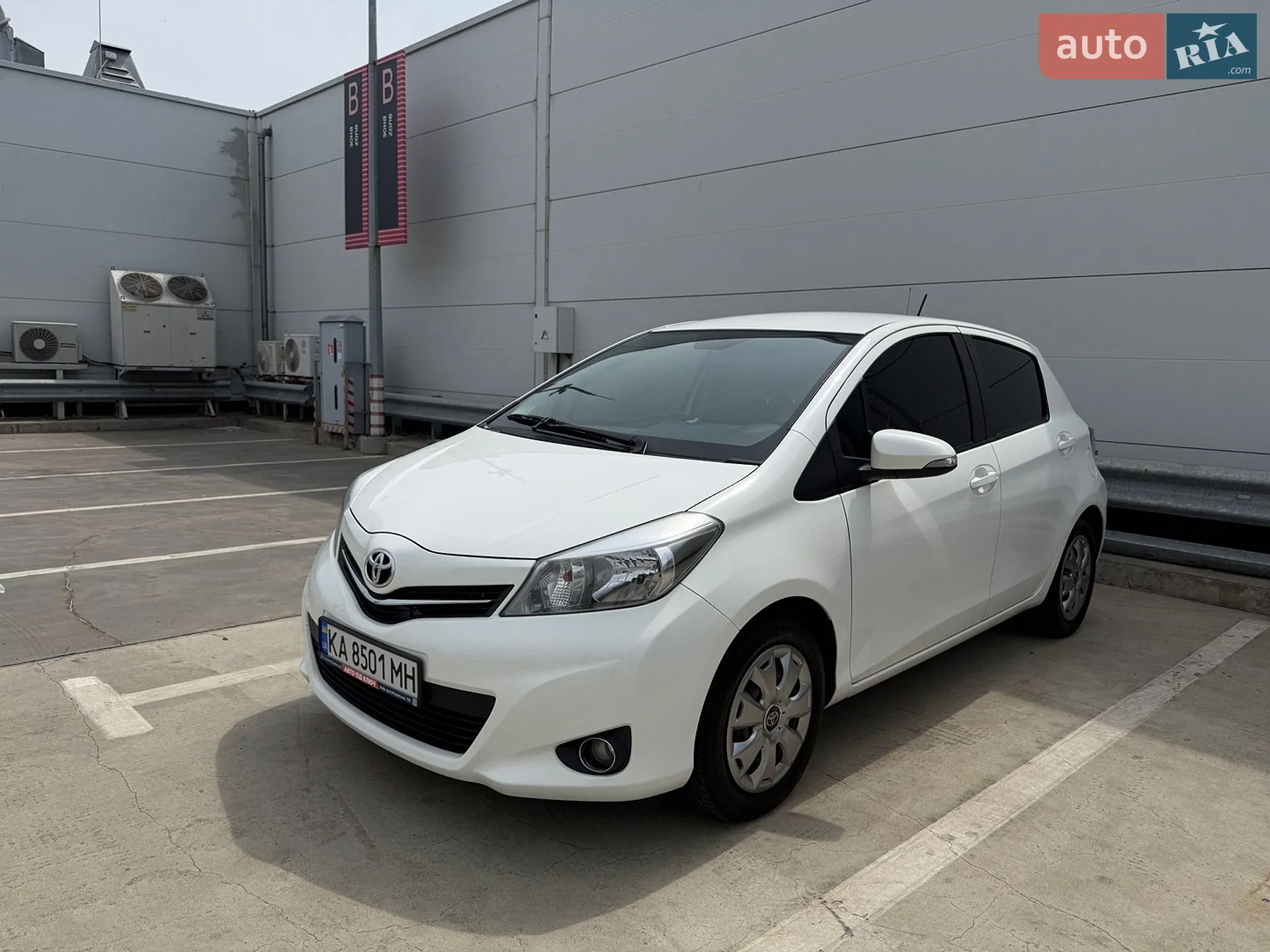 2012 Toyota Yaris - мініатюра 7