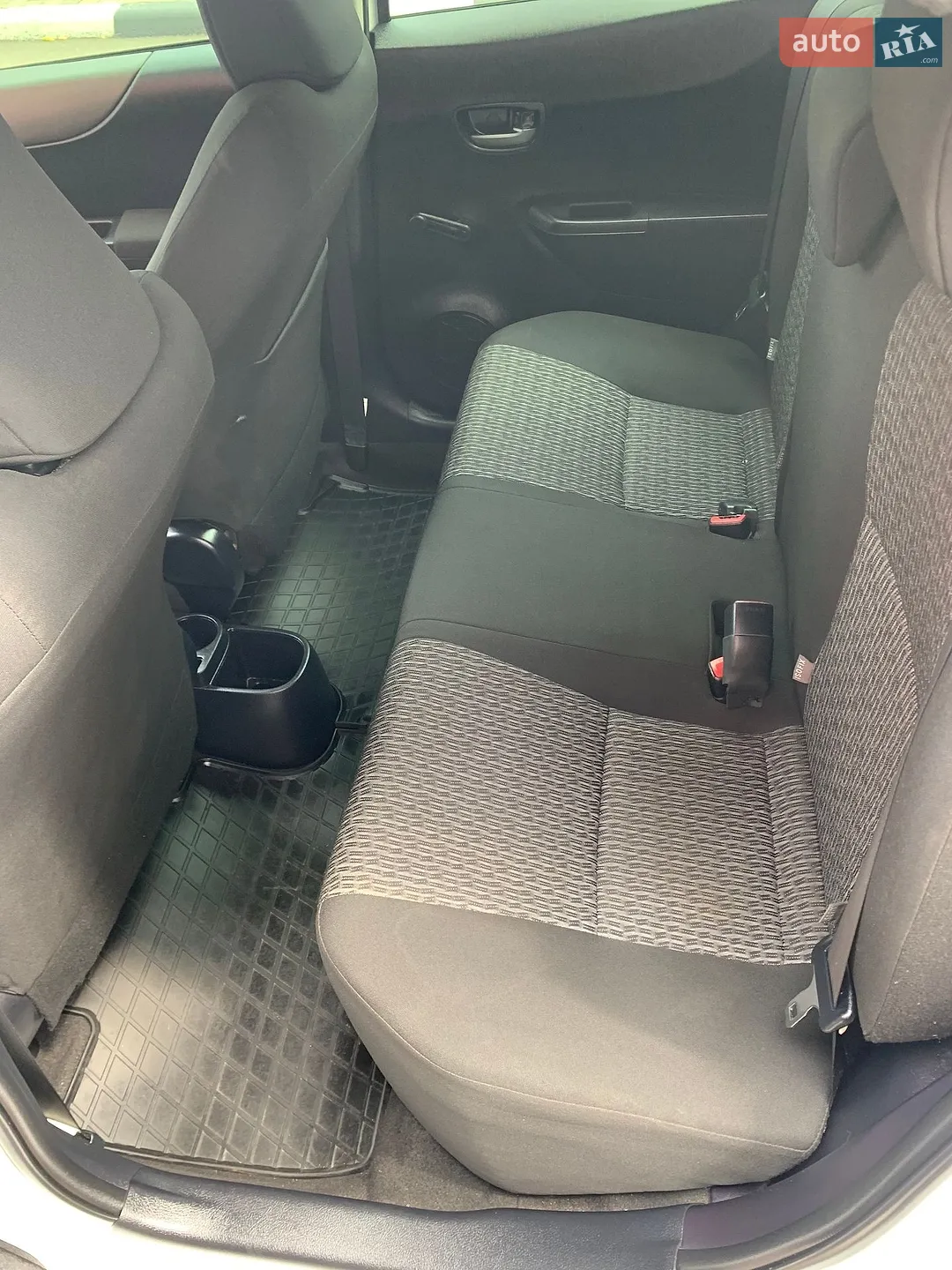 2014 Toyota Yaris - мініатюра 109