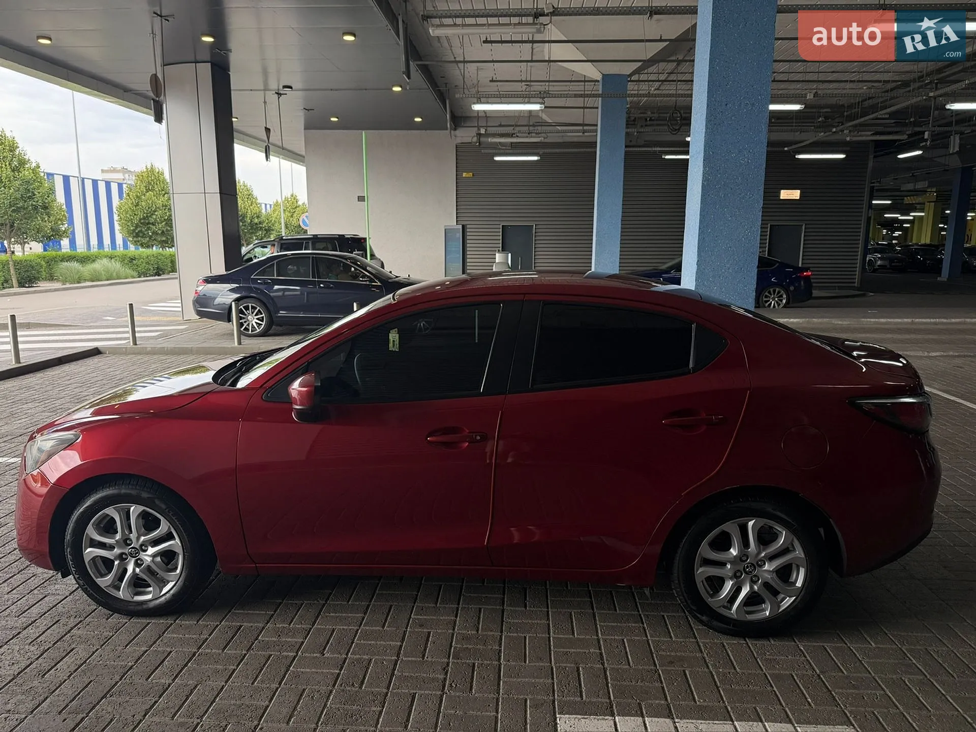 2016 Toyota Yaris - мініатюра 2