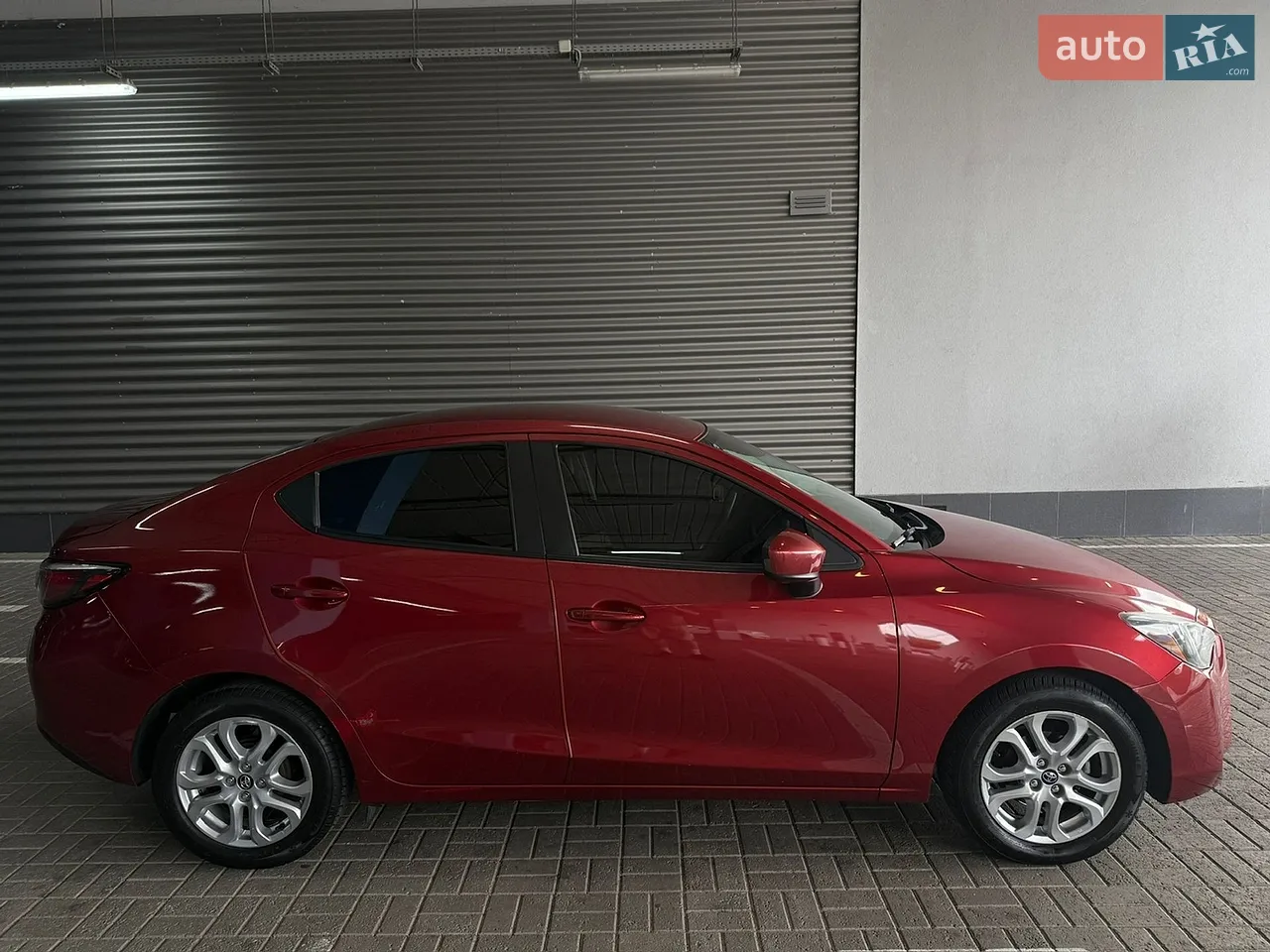 2015 Toyota Yaris - мініатюра 12