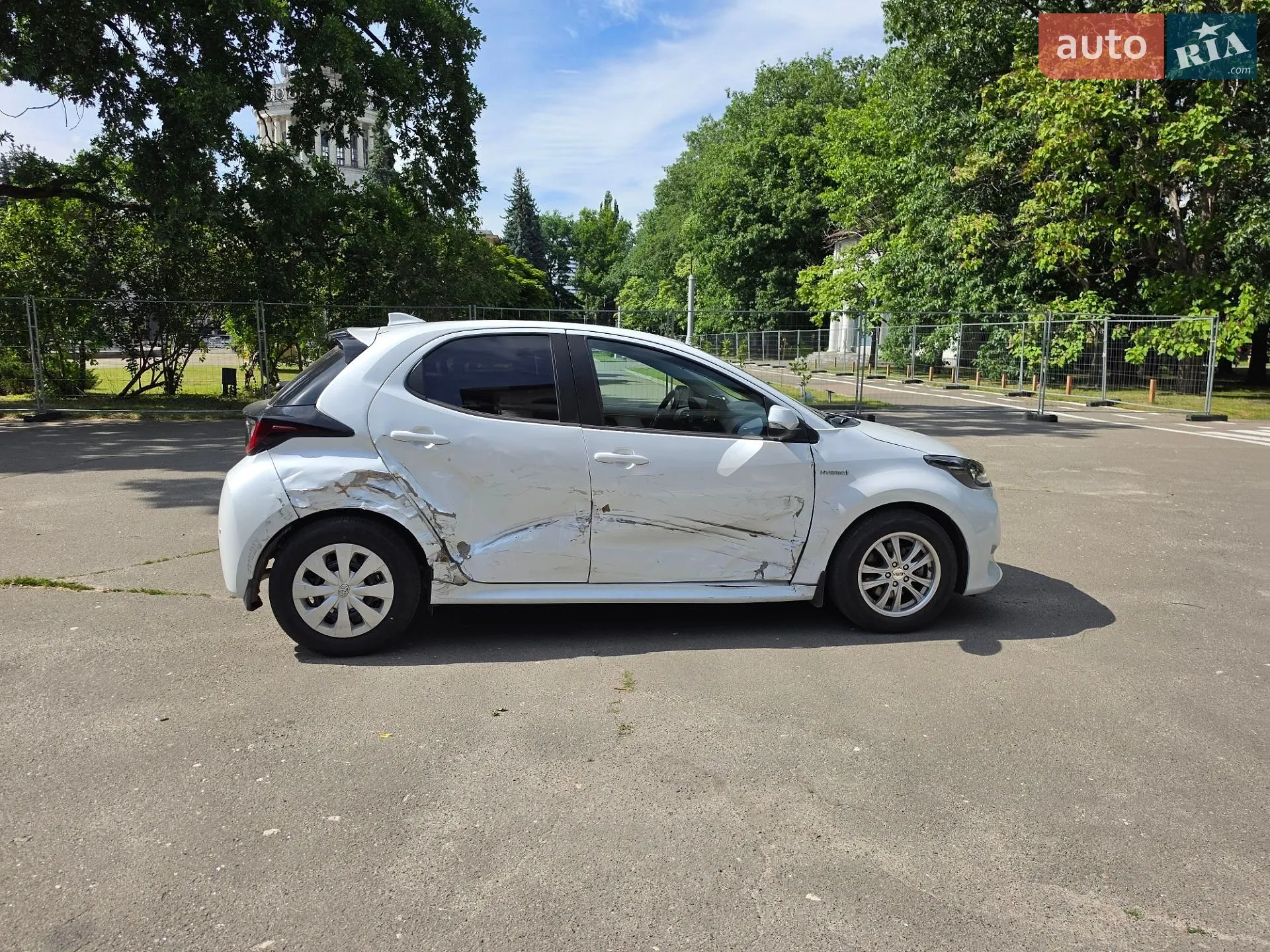 2021 Toyota Yaris - мініатюра 11
