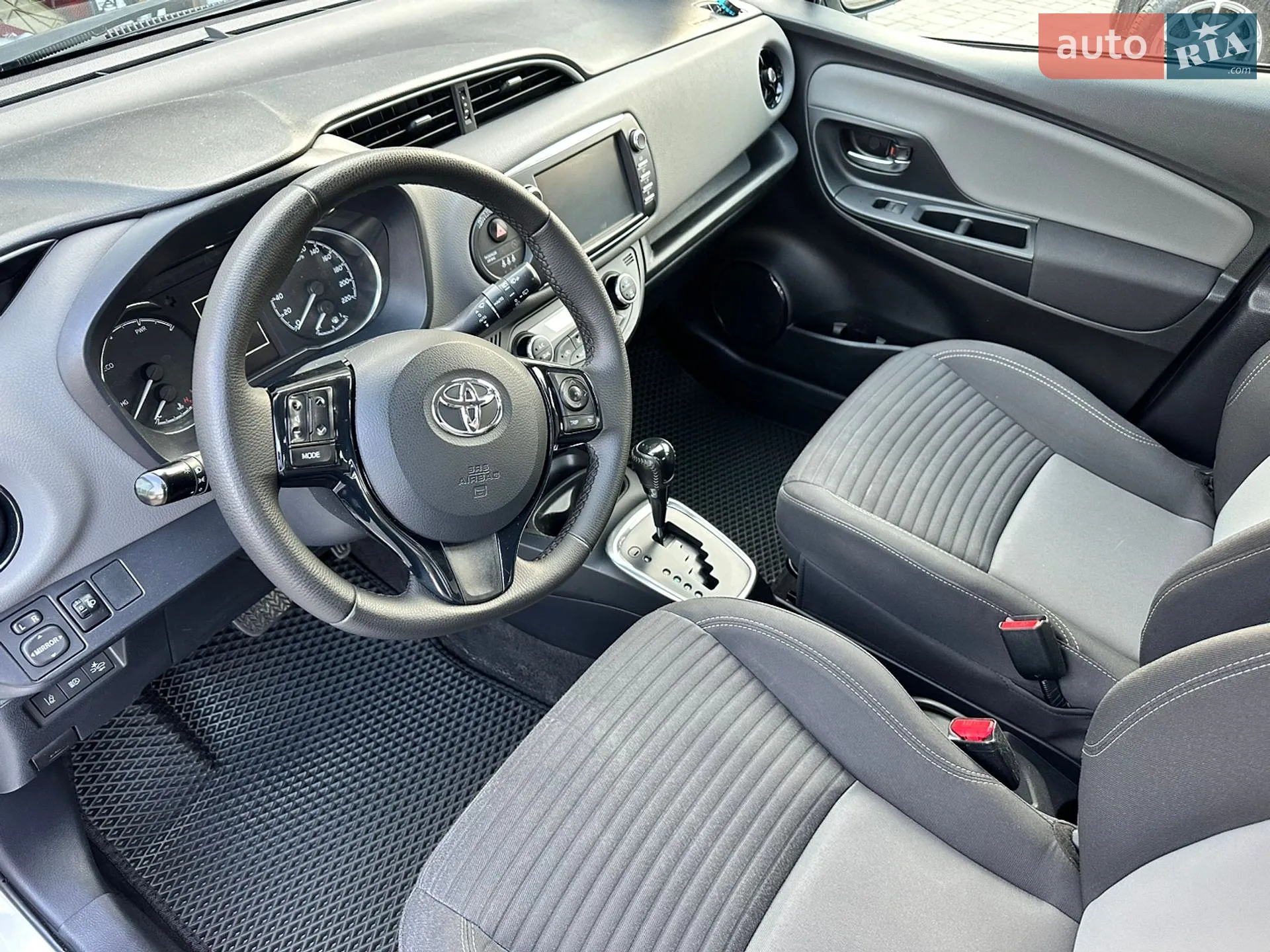2019 Toyota Yaris - мініатюра 15
