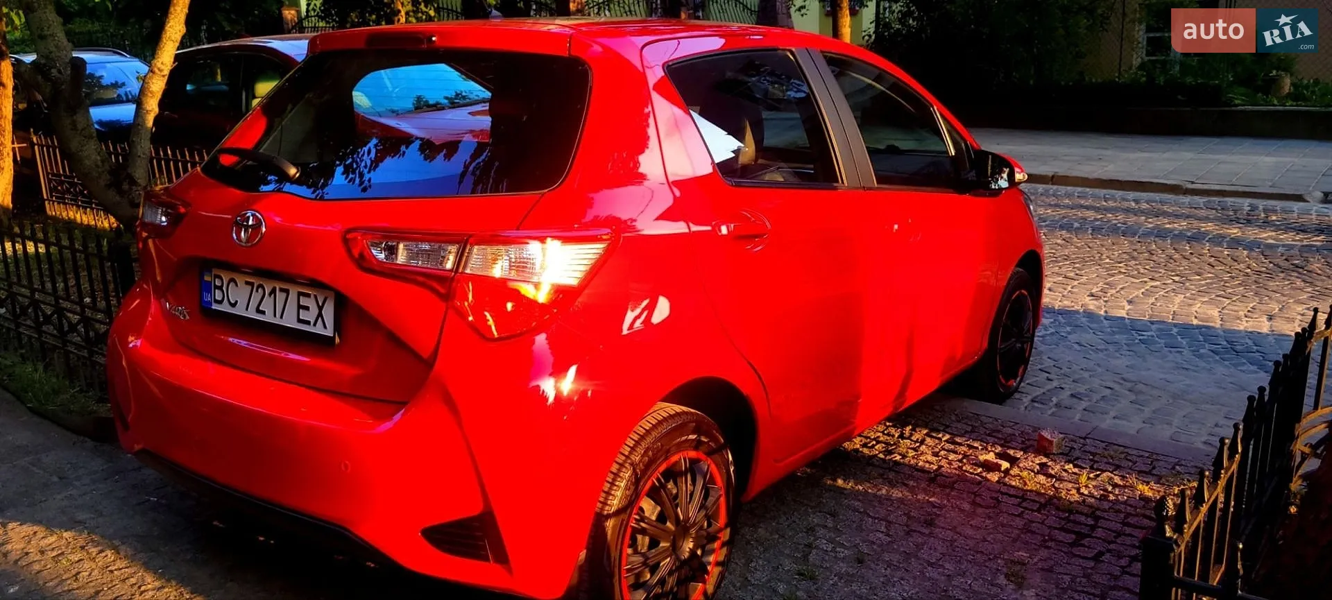 2017 Toyota Yaris - мініатюра 5