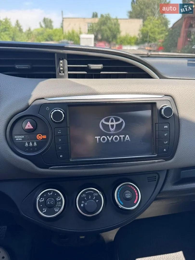 2016 Toyota Yaris - мініатюра 25