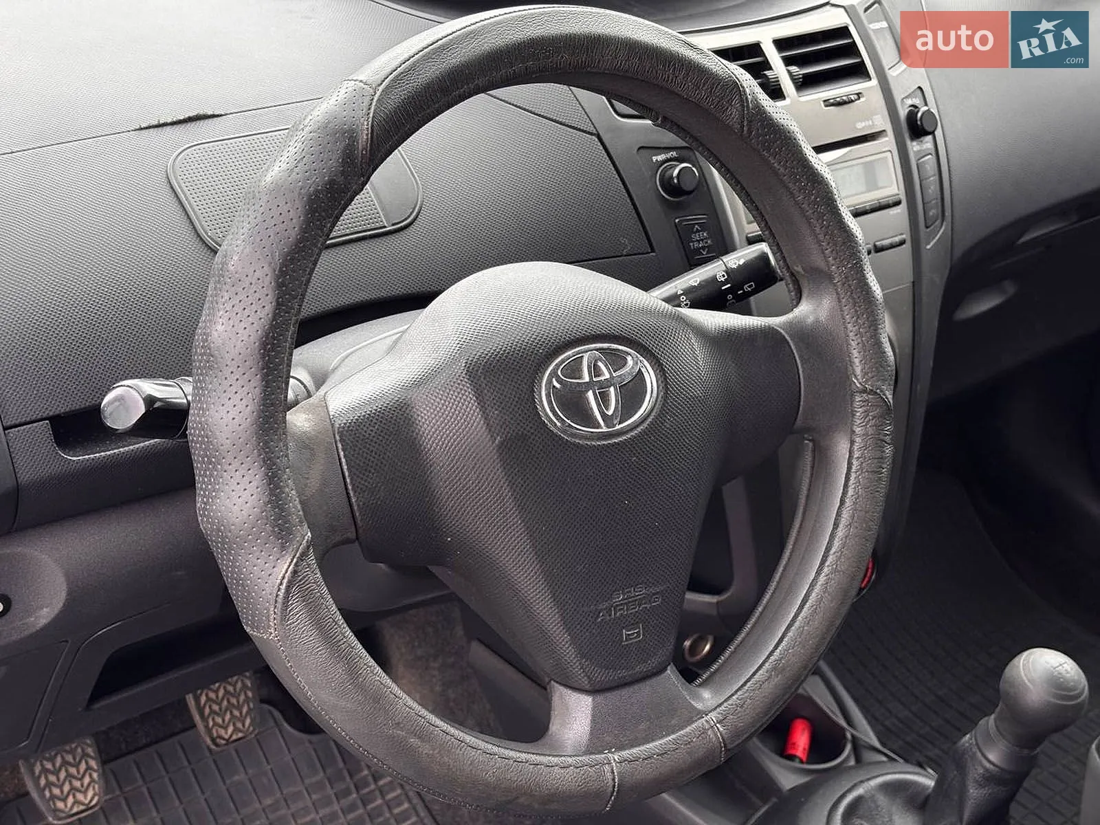 2011 Toyota Yaris - мініатюра 19