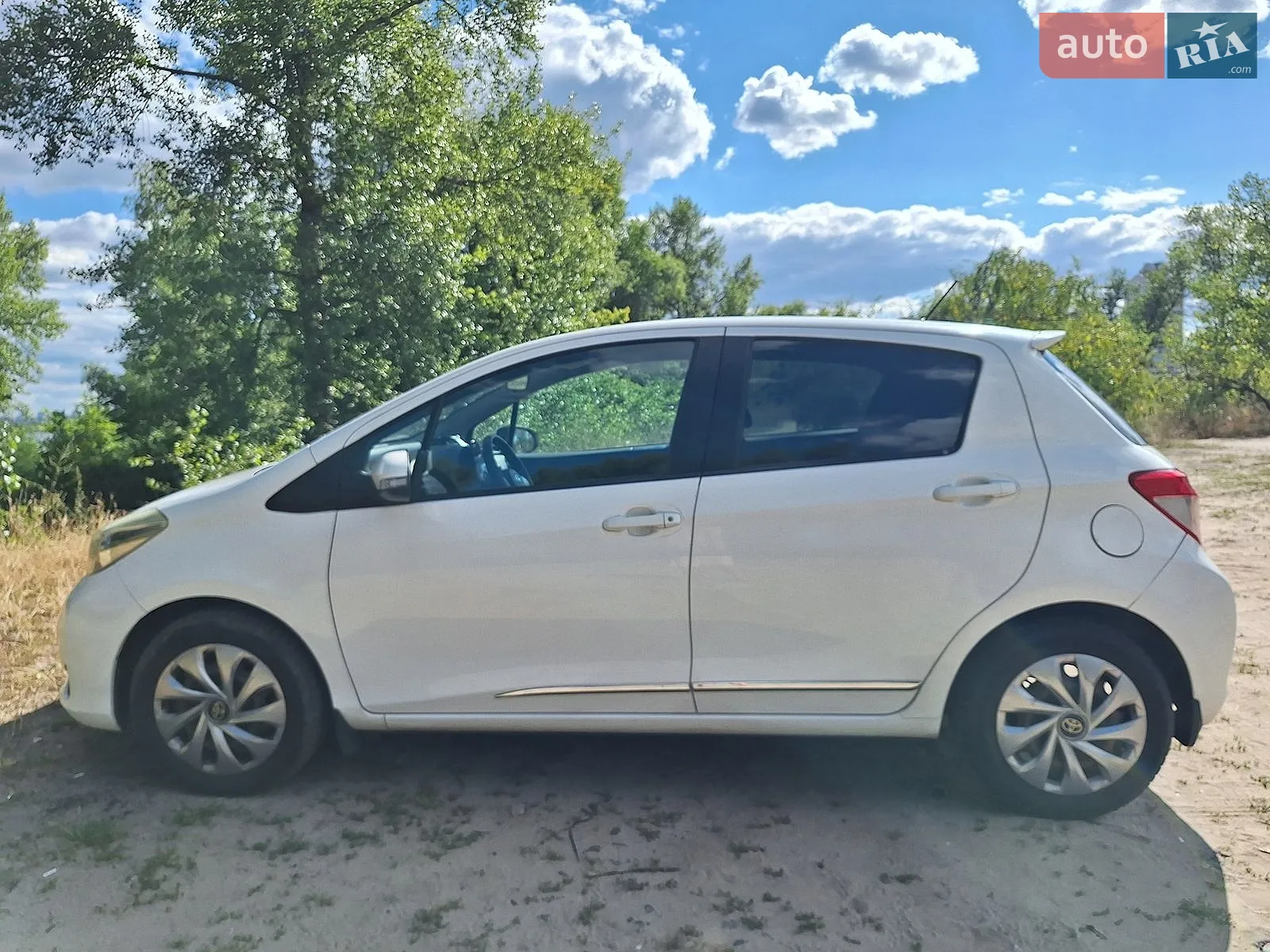 2012 Toyota Yaris - мініатюра 4