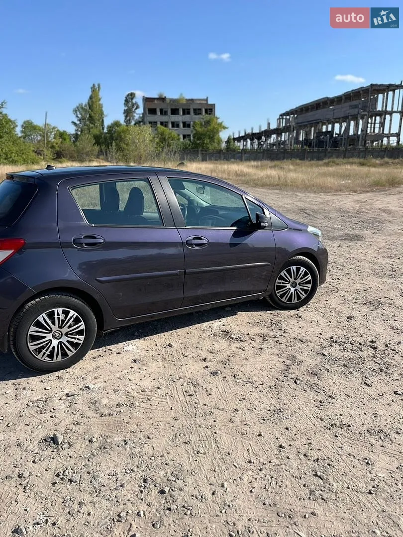 2012 Toyota Yaris - мініатюра 10
