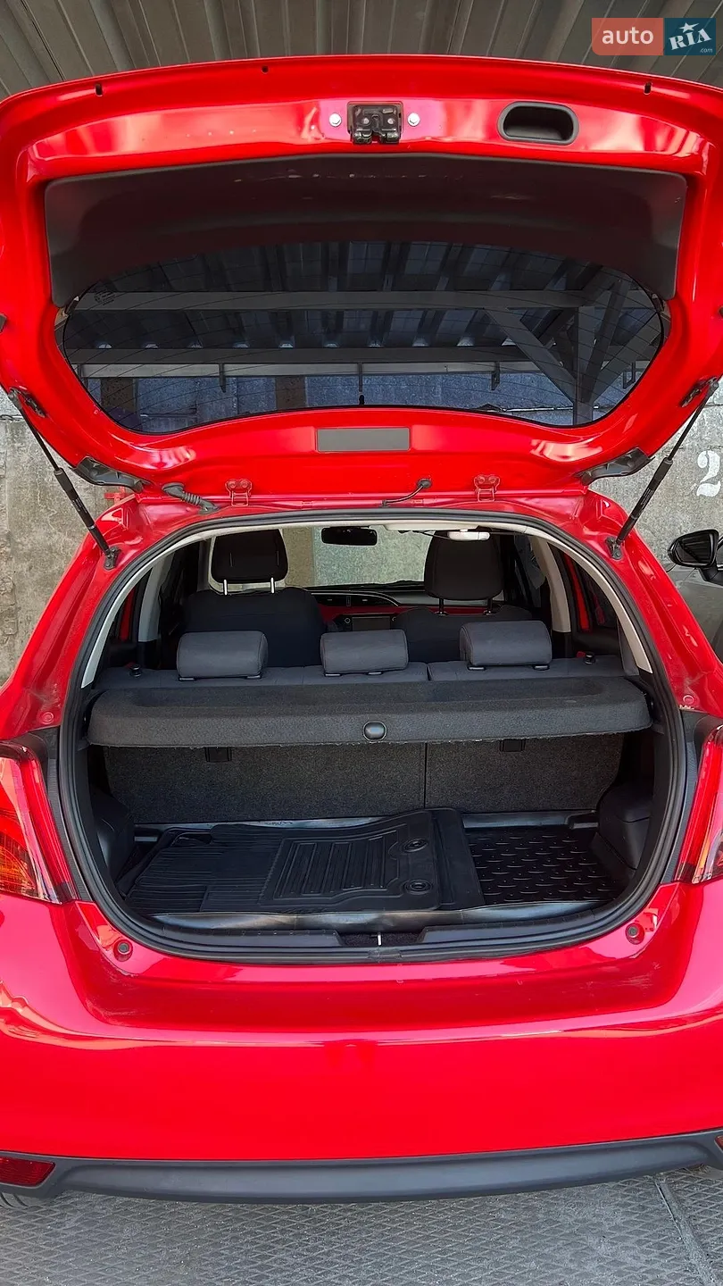 2014 Toyota Yaris - мініатюра 15