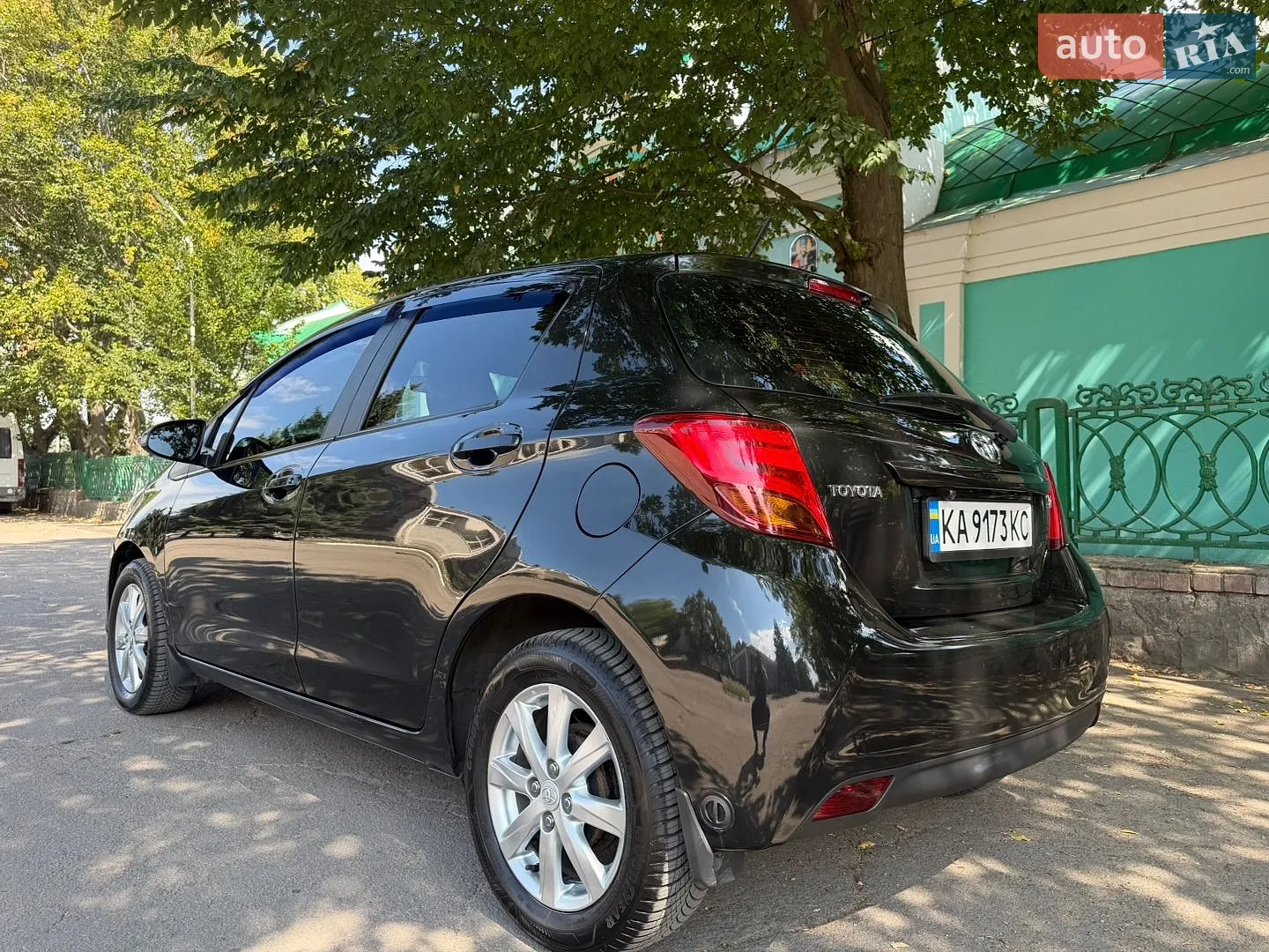 2015 Toyota Yaris - мініатюра 8